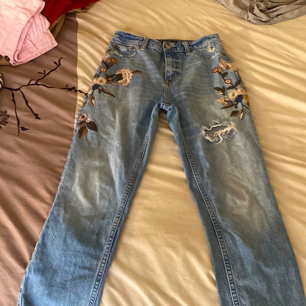 Abercrombie and Fitch Annie High Rise Girlfriend Jeans